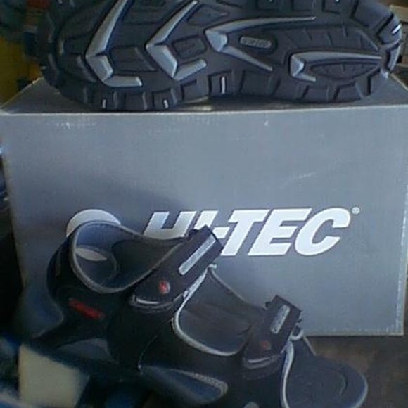 New Men's Hi-Tec ROTORUA #7142 sandals black/dark - Picture 1 of 7